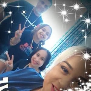 Meet your Posher, Vivian